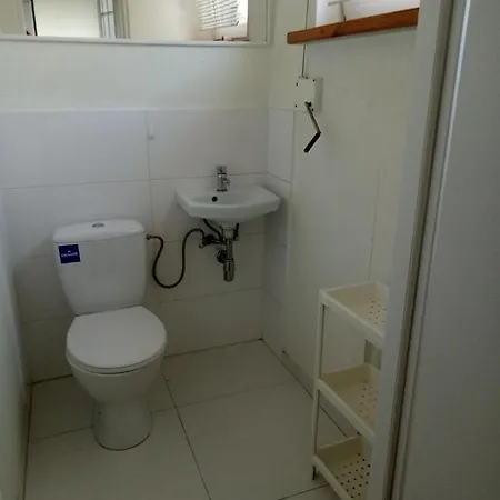 אכסניה Nyva House ורשה