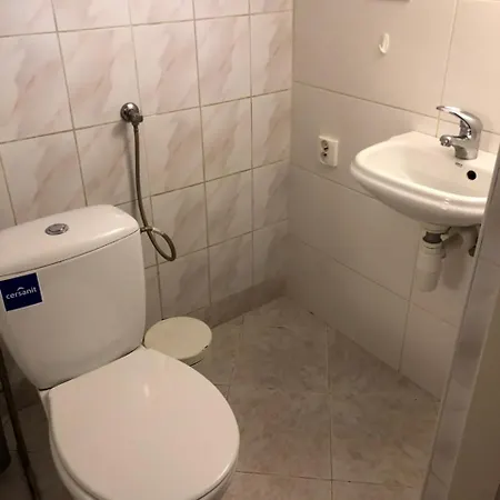 Хостел Nyva House *